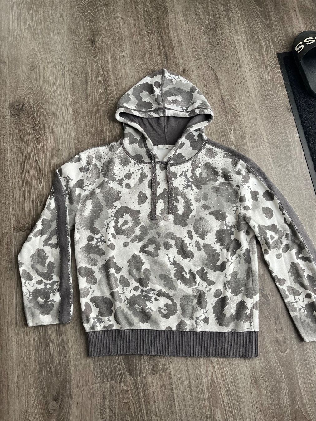 Monari Pulls & Sweat-shirts: Monari Kapuzenpulli Gr. M – D'occasion à Frenkendorf par klourenco