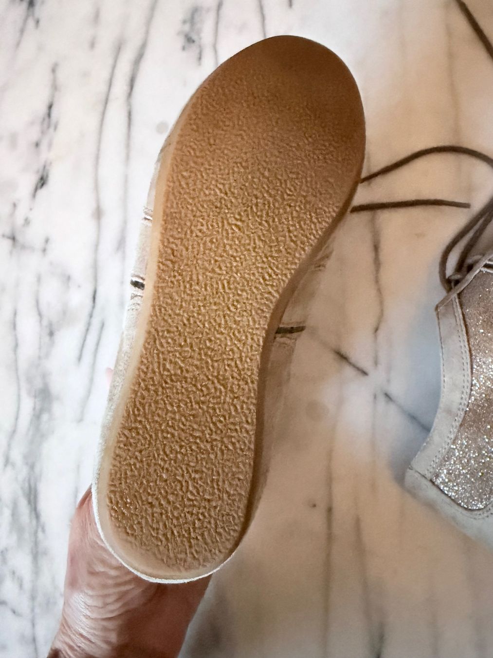 Navyboot Scarpe da donna: Gold/beige Sneaker Gr. 37 von Navyboot – Usato da Zürich venduto da Secretwish007 1