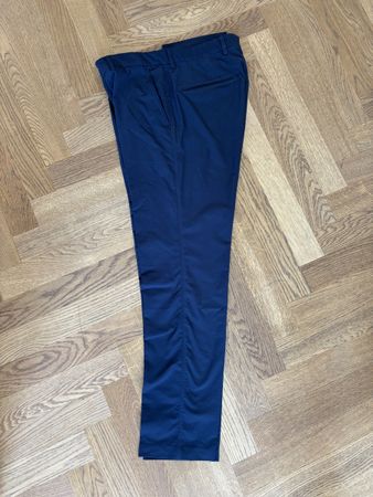 J. Lindeberg Men's Blue Golf Trousers - Size 34/32, Golfing!