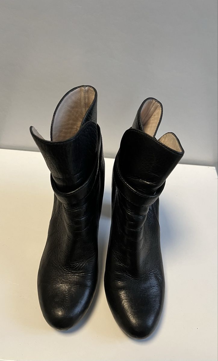 Scarpe da donna: Prada Stiefeletten 37.5 – Nuovo (secondo la descrizione) da Dietikon venduto da k.mirella 2