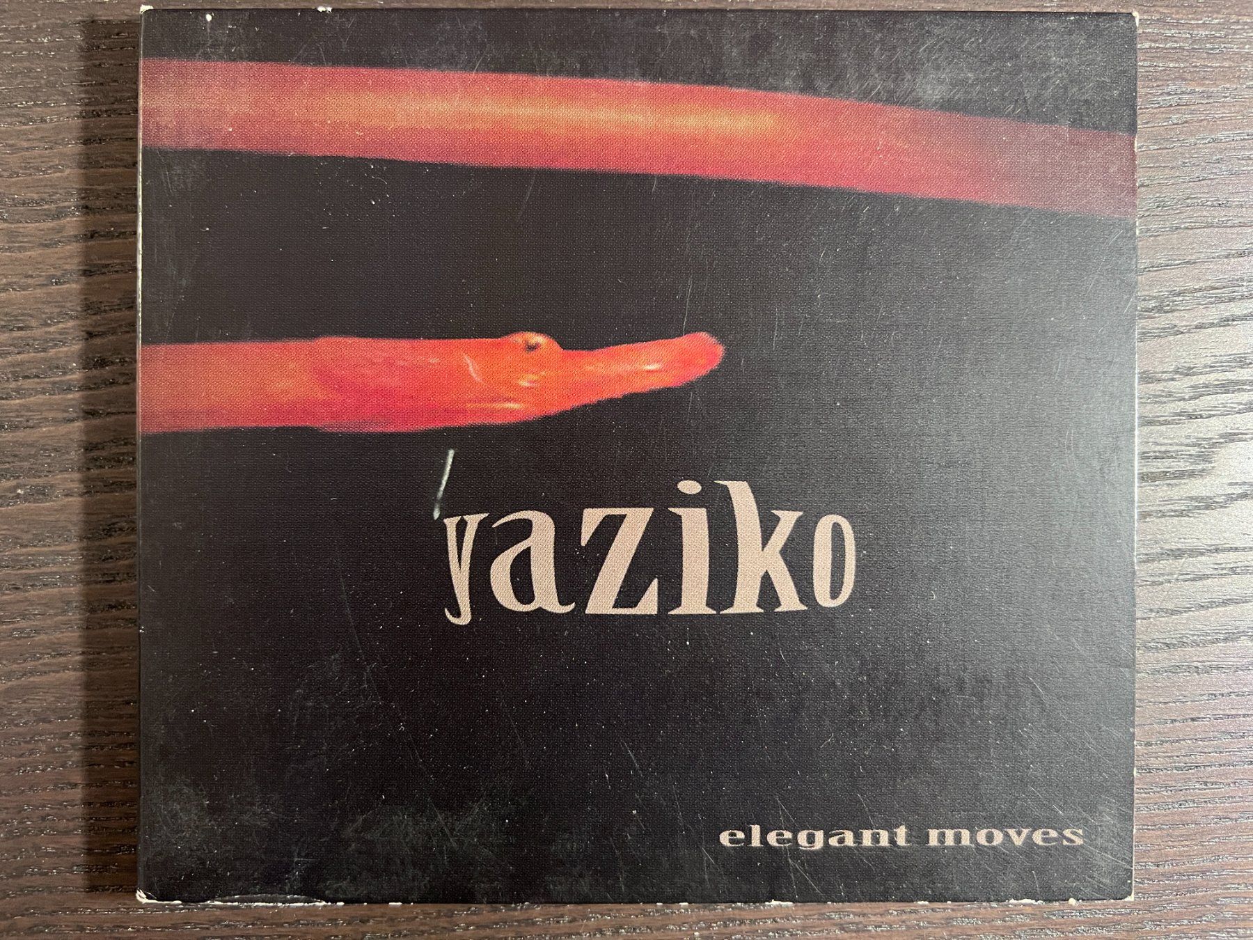 CDs: Yaziko - Elegant Moves – D'occasion à Zürich par MusikFreunde