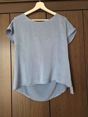 Edle Seidenbluse Hellblau (Gr. 34) – 92% Seide mit Elasthan