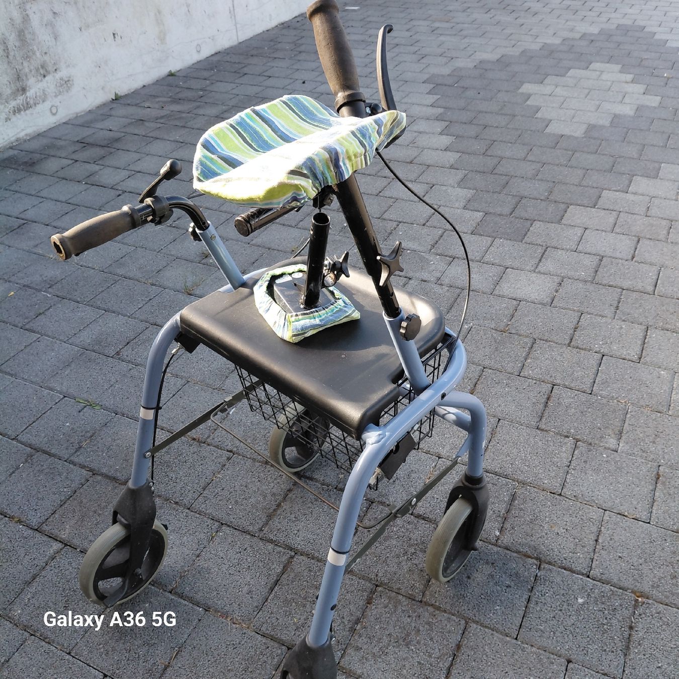 Gehhilfen: Rollator – Gebraucht aus Pfaffnau von wal_sbz9 1