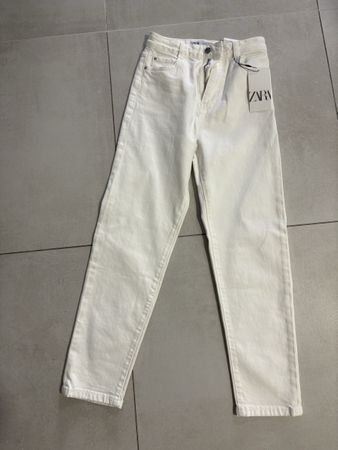 Jeans bianchi Zara taglia 34 nuovi con cartellino