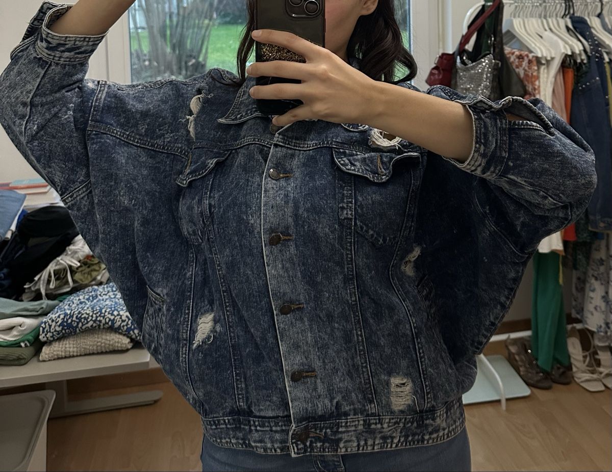 Vestes: Wunderschöne Jeansjacke – Neuf (Voir description) à Volketswil par hal_65hj 1