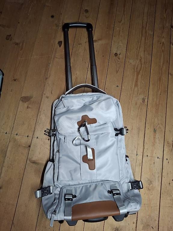 Sacs à dos: Rucksack mit Rollkoffer- funktion – Neuf avec emballage d'origine à Oberneunforn par Jana26 3