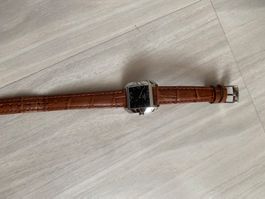 Tissot watch, elegant with leather strap