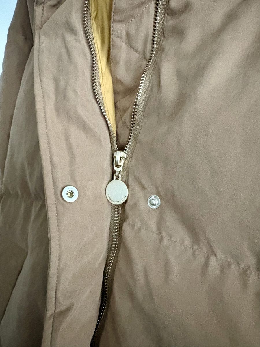 Giacche: Cozy Beige Puffer Jacket - perfect for winter Days! – Usato da Zürich venduto da ron_t88f 3