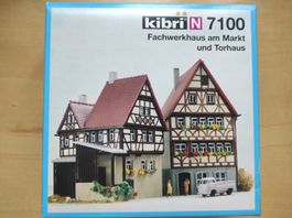 Fachwerkhaus am Markt und Torhaus, Bausatz von Kibri N