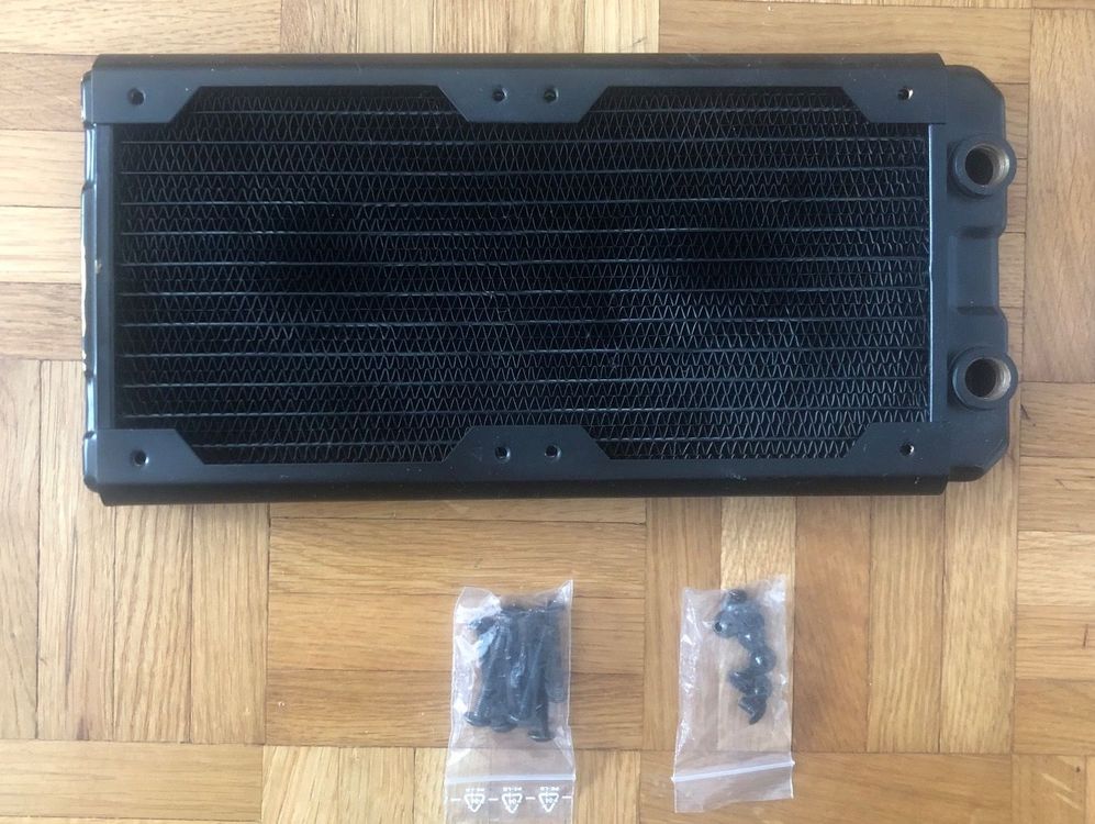 Black Ice Nemesis 240mm GTS PC radiator (Gebraucht) in Monthey für CHF ...