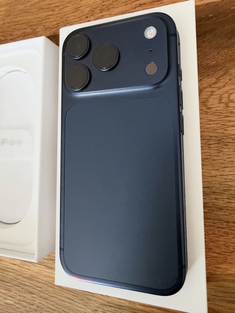 Apple Telefoni cellulari / Smartphones: Apple iPhone 17 Pro 256gb blau – Usato da Niederglatt ZH venduto da ce-freak-son 1