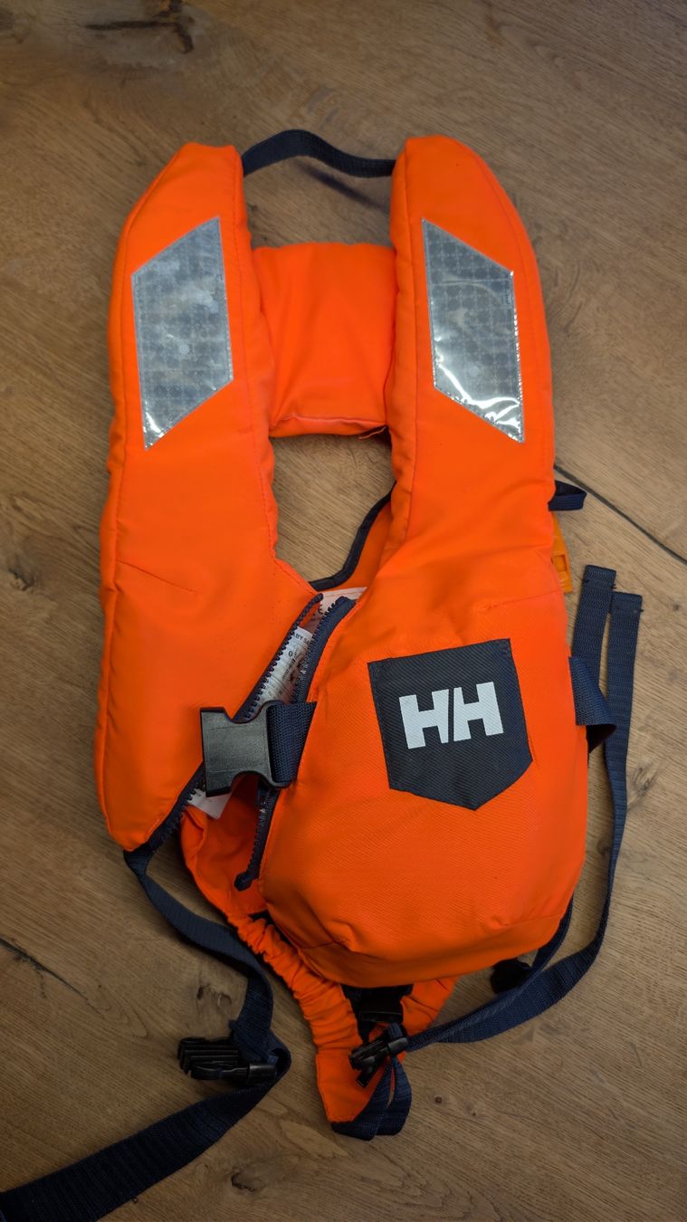 Helly Hansen Schwimmwesten: Rettungsweste Helly Hansen Baby orange  – Neu (gemäss Beschreibung) aus Hüttlingen von Remalimo