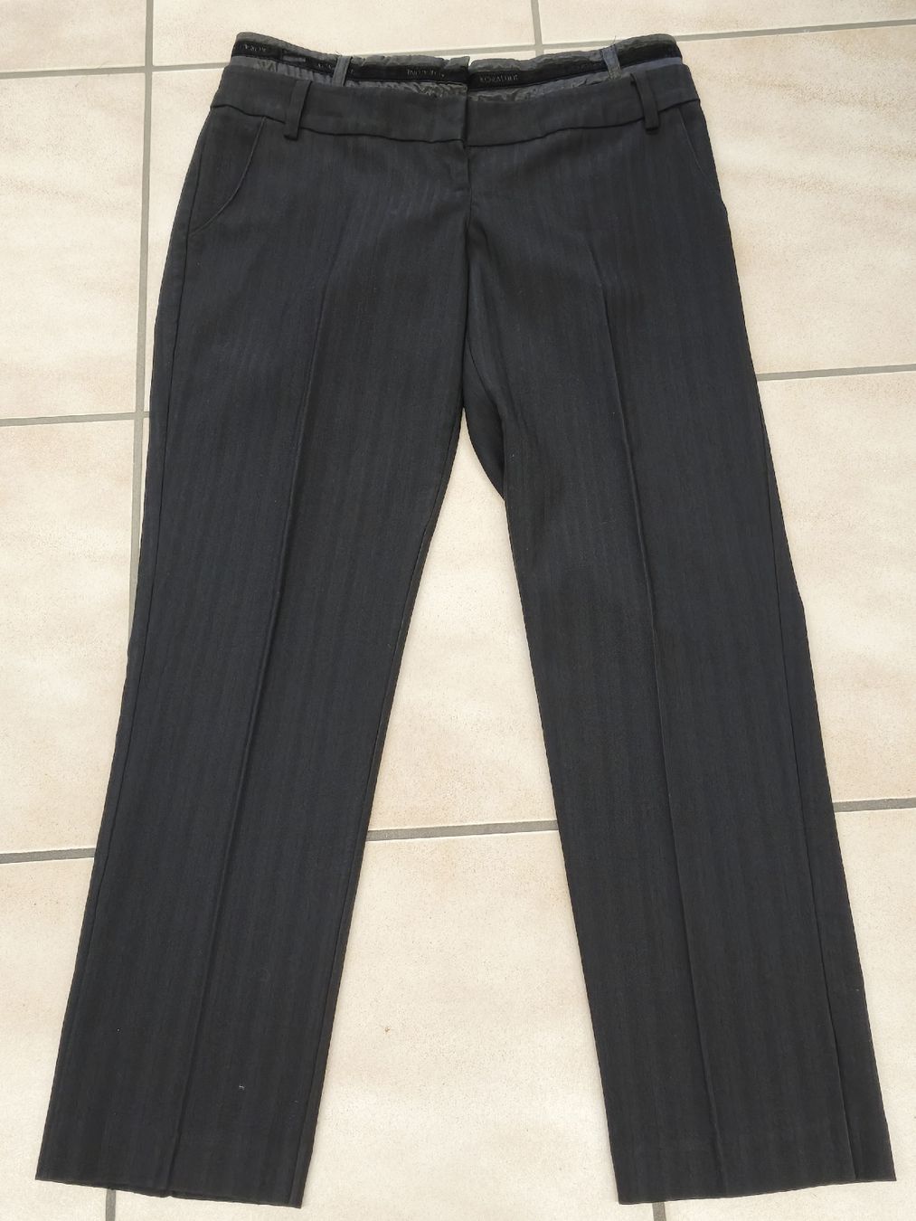 Pantaloni: Stoffhose Koralline schwarz gestreift Grösse S  – Nuovo (secondo la descrizione) da Emmetten venduto da SecondhandSiska