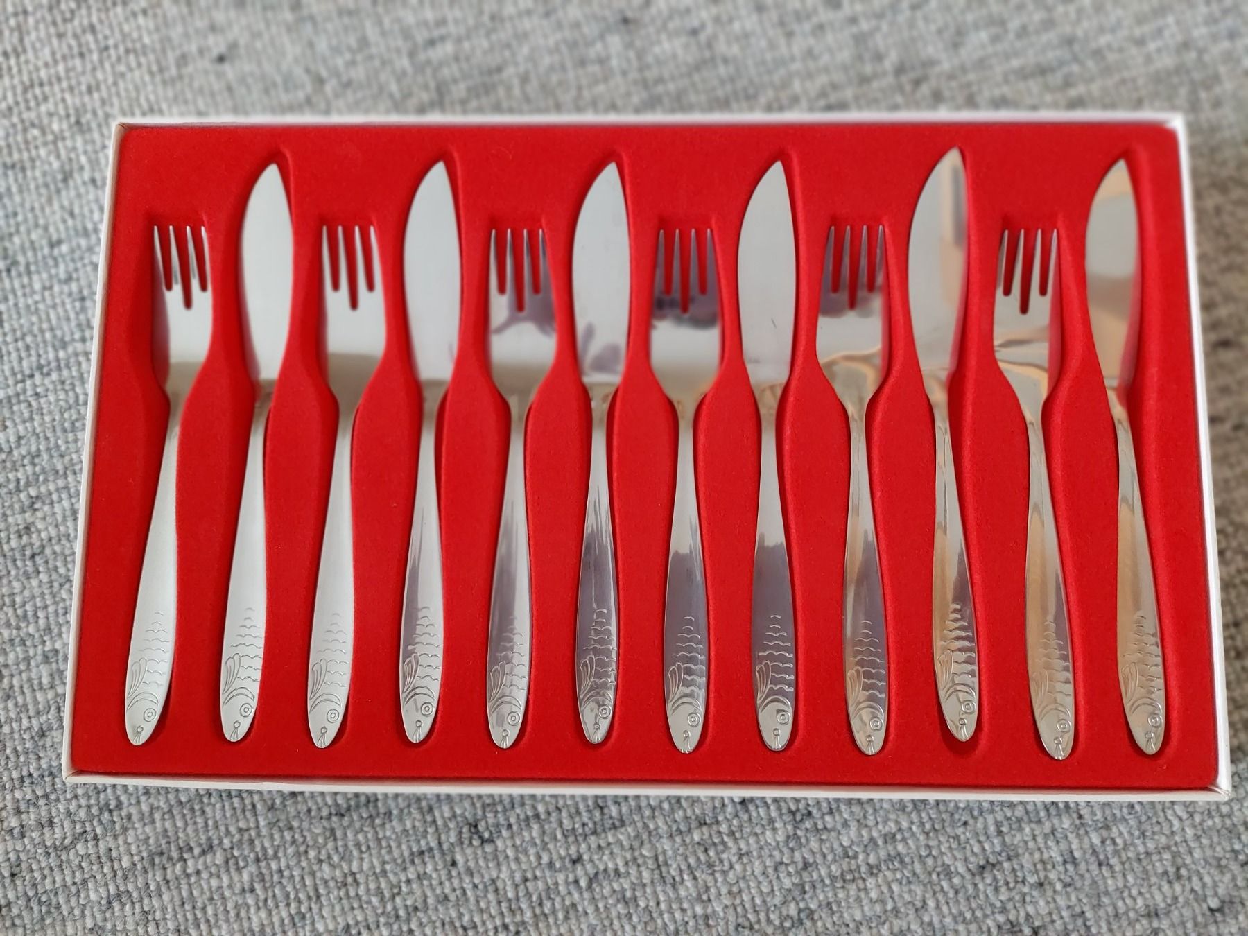 WMF Couverts: Fischbesteck WMF – D'occasion à Dietikon par zweiumzug