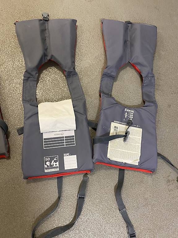 Gilets de sauvetage: Kinder-Schwimmwesten – D'occasion à Liebefeld par simone.lerch 1