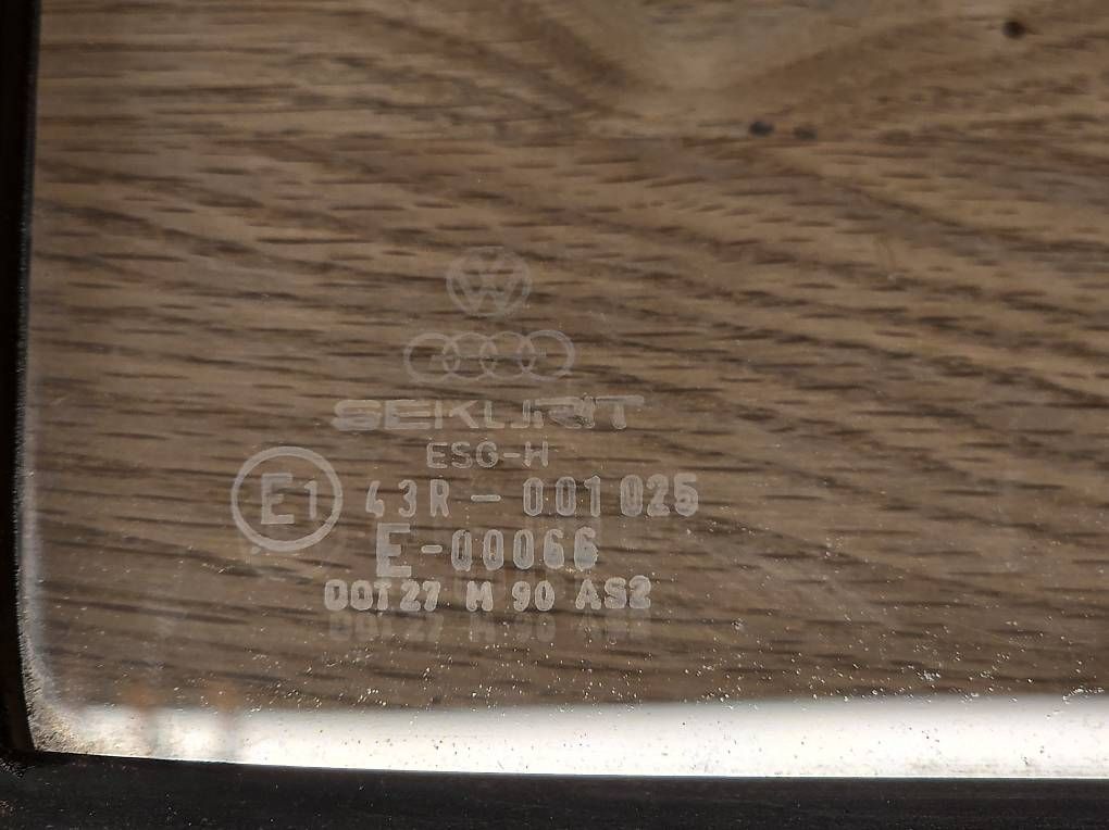 Finestre: VW T3 DREIECKSFENSTER – Usato da Wil ZH venduto da Bopcat01 2