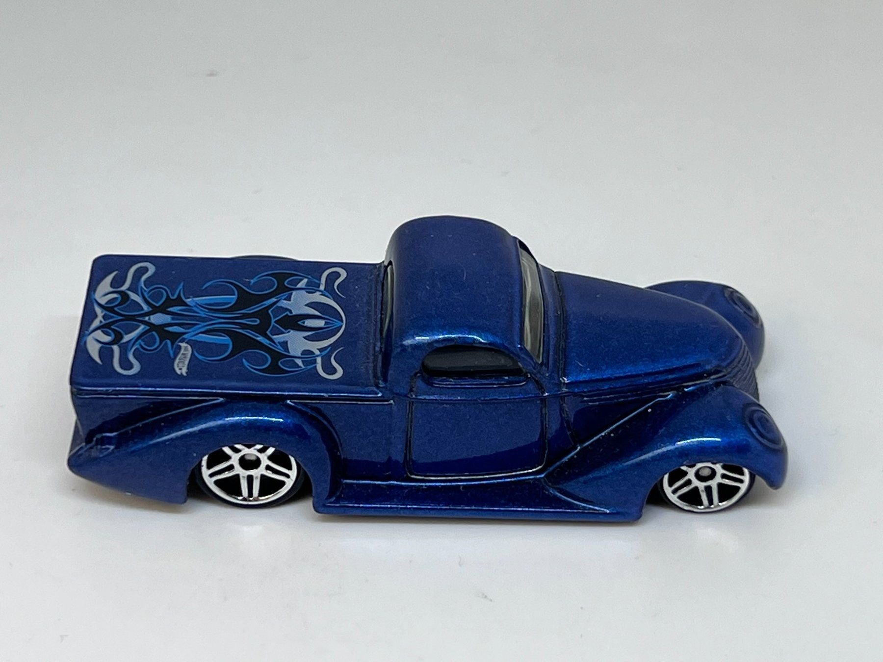 Hot Wheels Modellini d'auto: Hot Wheels Super Smooth #486 – Usato da Wildegg venduto da LaaBoutique 1