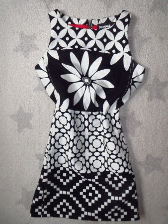 total  spezielles DESIGUAL Damen Kleid Gr 38