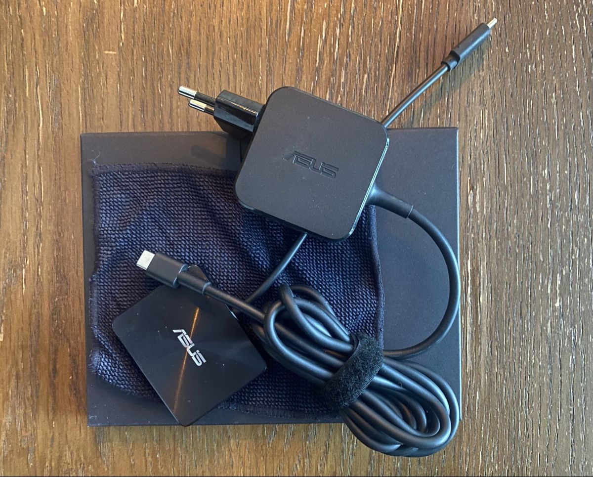 Asus Notebooks: Asus ZenBook Flip – Gebraucht aus Zizers von comia 7