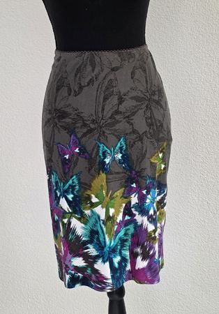 Sommer Rock mit Schmetterlinge Motiv, Grösse L , Top!