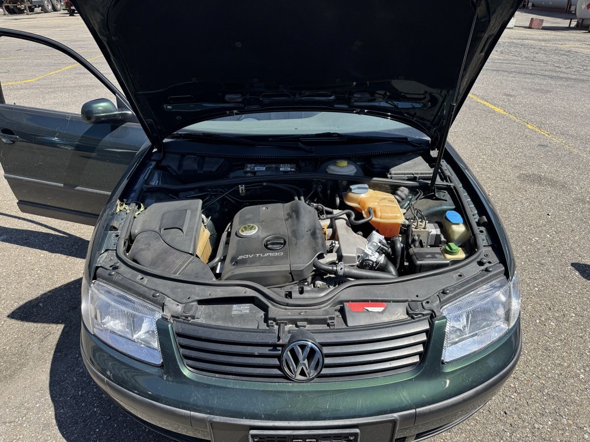 VW Autos: Vw Passat – Défectueux à Bärschwil par BestCars_handel24 7
