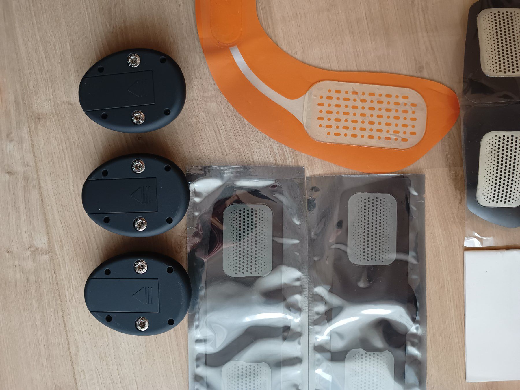 Massagegeräte: HEYFIT Full Body Kit Stimulation – Gebraucht aus Schmerikon von  4