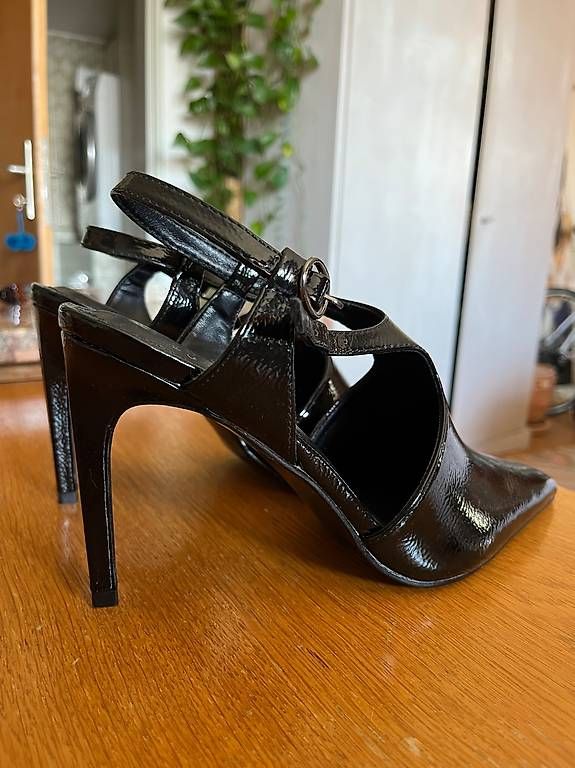 Damenschuhe: HighHeels ungetragen – Gebraucht aus Pratteln von tamariscem 1