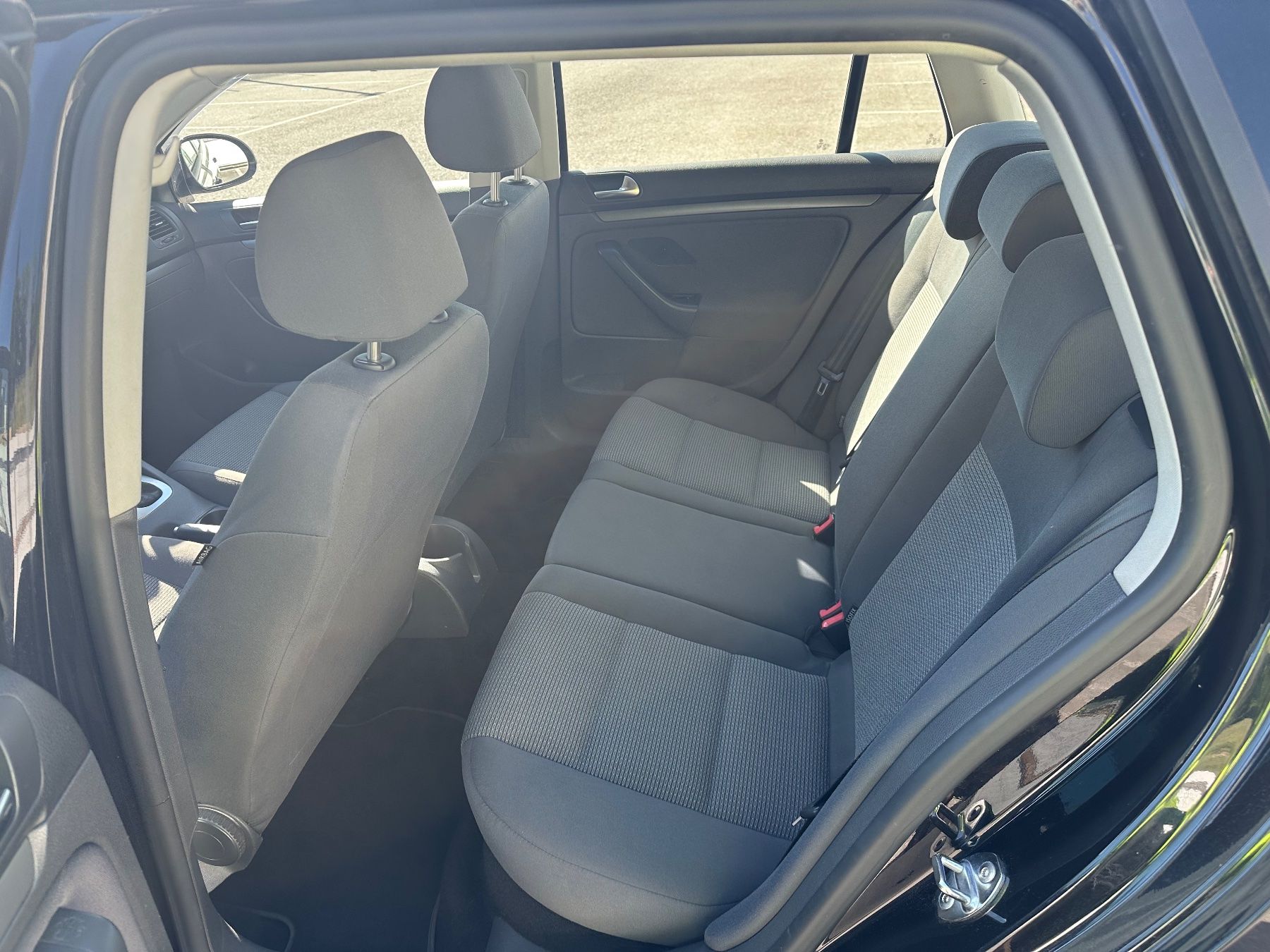 VW Automobili: VW Golf Variant 1.9TDI – Usato da Zug venduto da skender012 6
