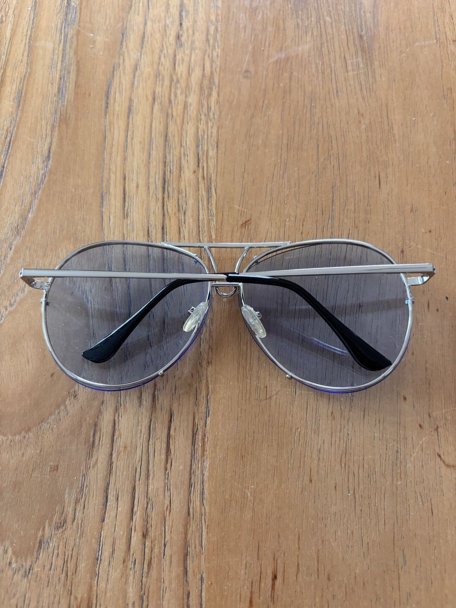 Occhiali & Lenti: Aviator Sunglasses  – Usato da Zürich venduto da Grothschild 1