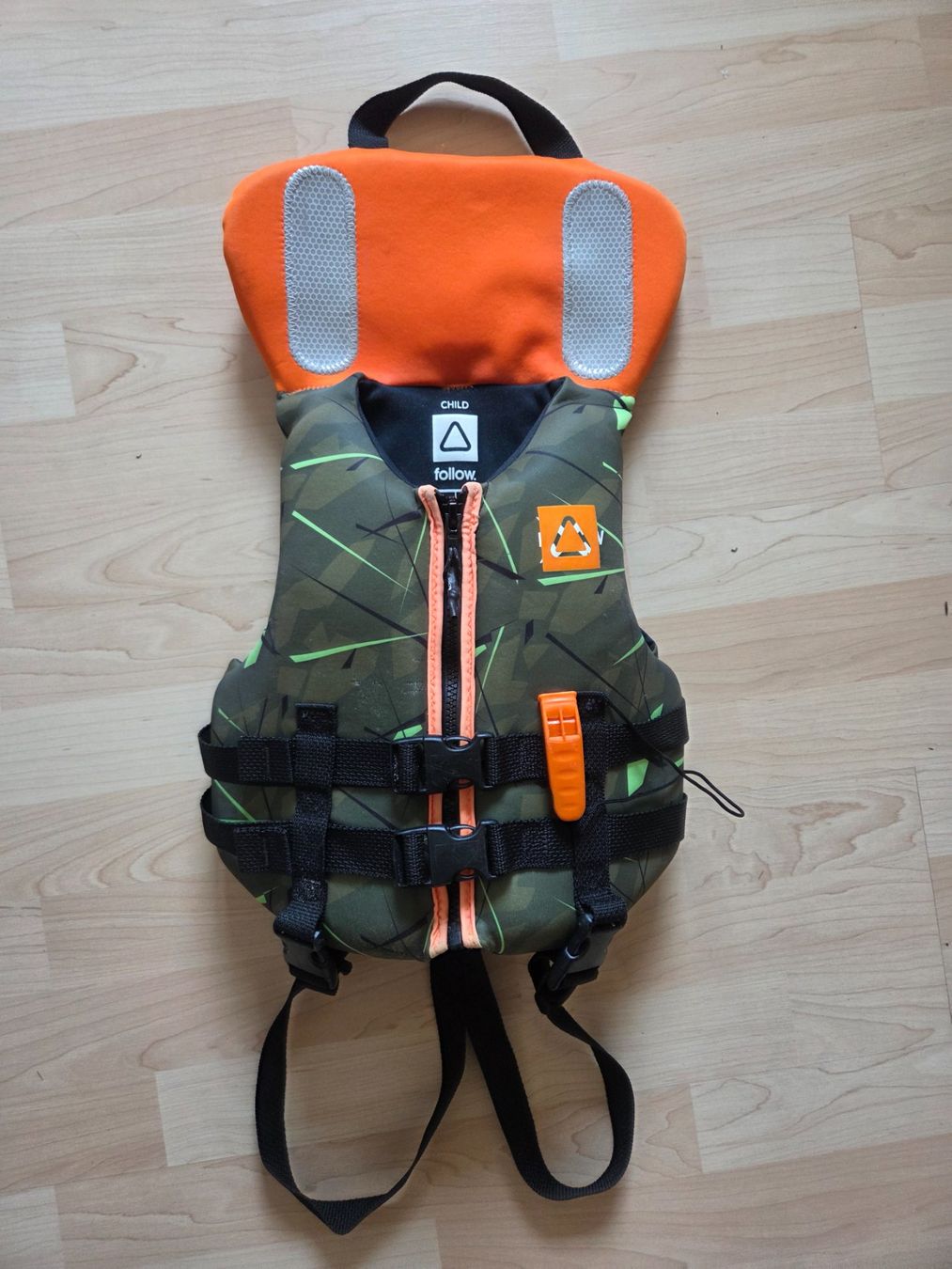 Gilets de sauvetage: Schwimmweste Follow 20-30kg – D'occasion à Brienz BE par Bopp77