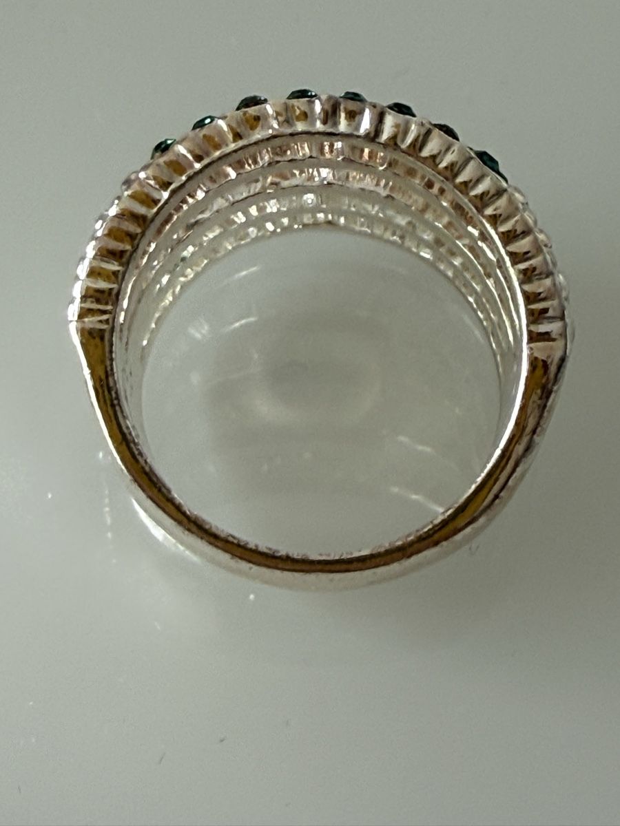 Ringe: Modeschmuck Ring mit grünen Steinen, Grösse 56 – Gebraucht aus Appenzell von sonnegarte 1