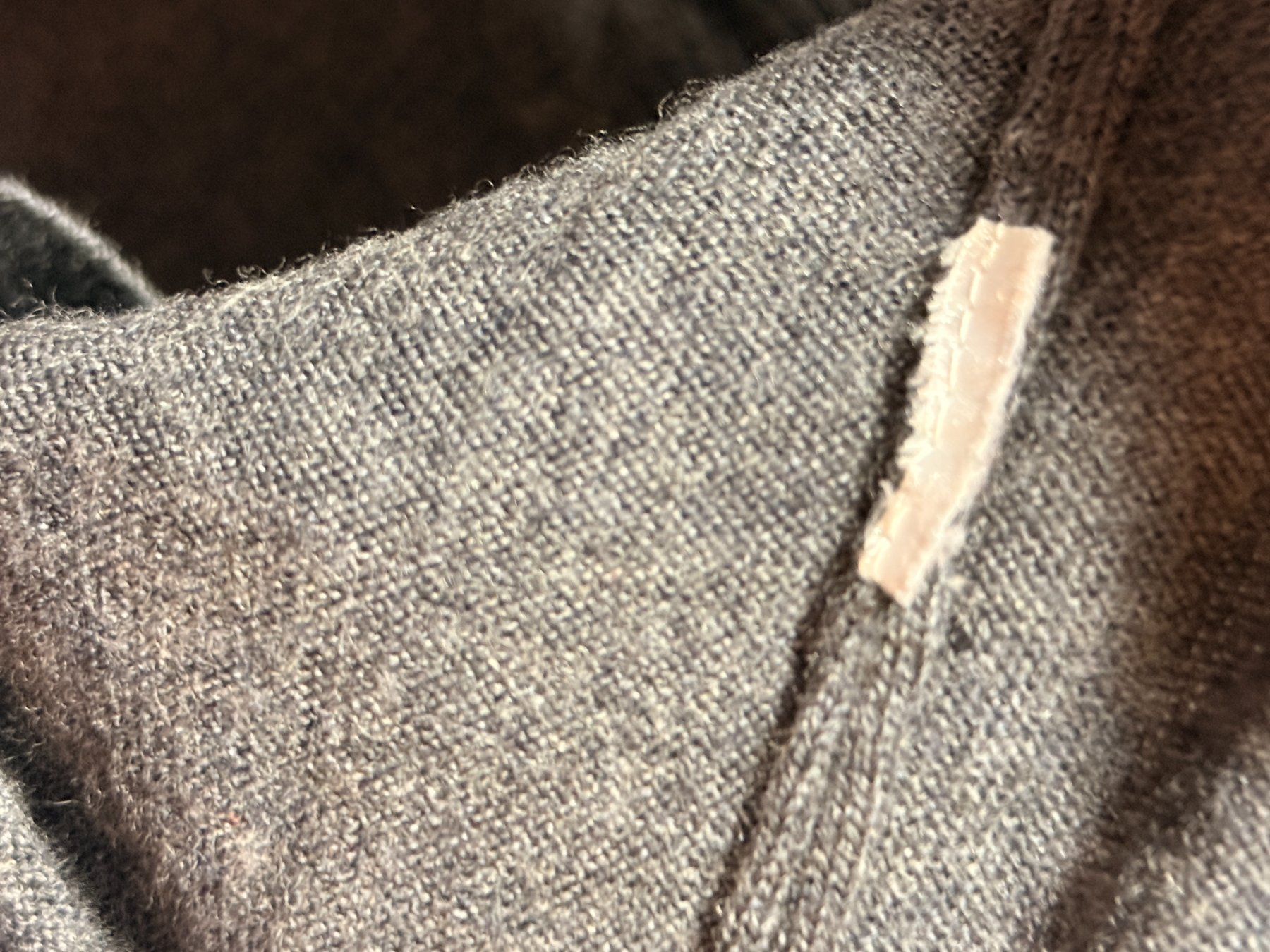 Cinque Maglioni & Felpe: CINQUE V-Neck Pullover grau Gr. L fällt wie M aus – Usato da Zürich venduto da Fraench 2