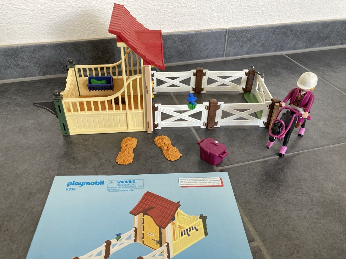 Playmobil Giocattoli: Playmobil (6934) Pferdebox – Usato da Uttigen venduto da daeni_83