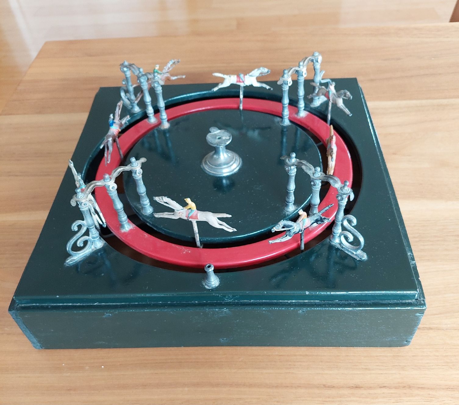 Jouets: Pferderennen Spielzeug antik – D'occasion à Kriens par Moenggi2012 2