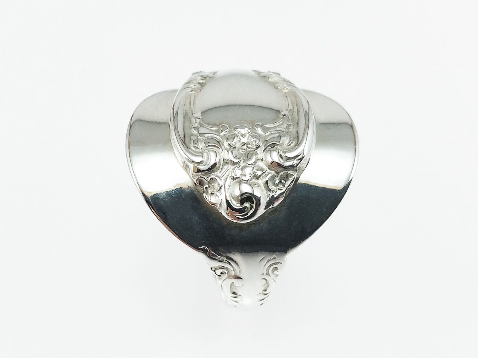 Anelli: kleiner Silber Löffelring mit Blumen-Design im Jugendstil – Nuovo e nell'imballaggio originale da Meilen venduto da Byrd-bijoux