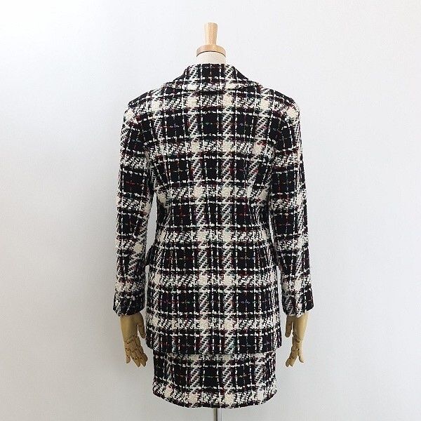 Giacche: Ensemble tailleur jupe en tweed Courrèges Paris  – Usato da Petit-Lancy venduto da VanderVault 4