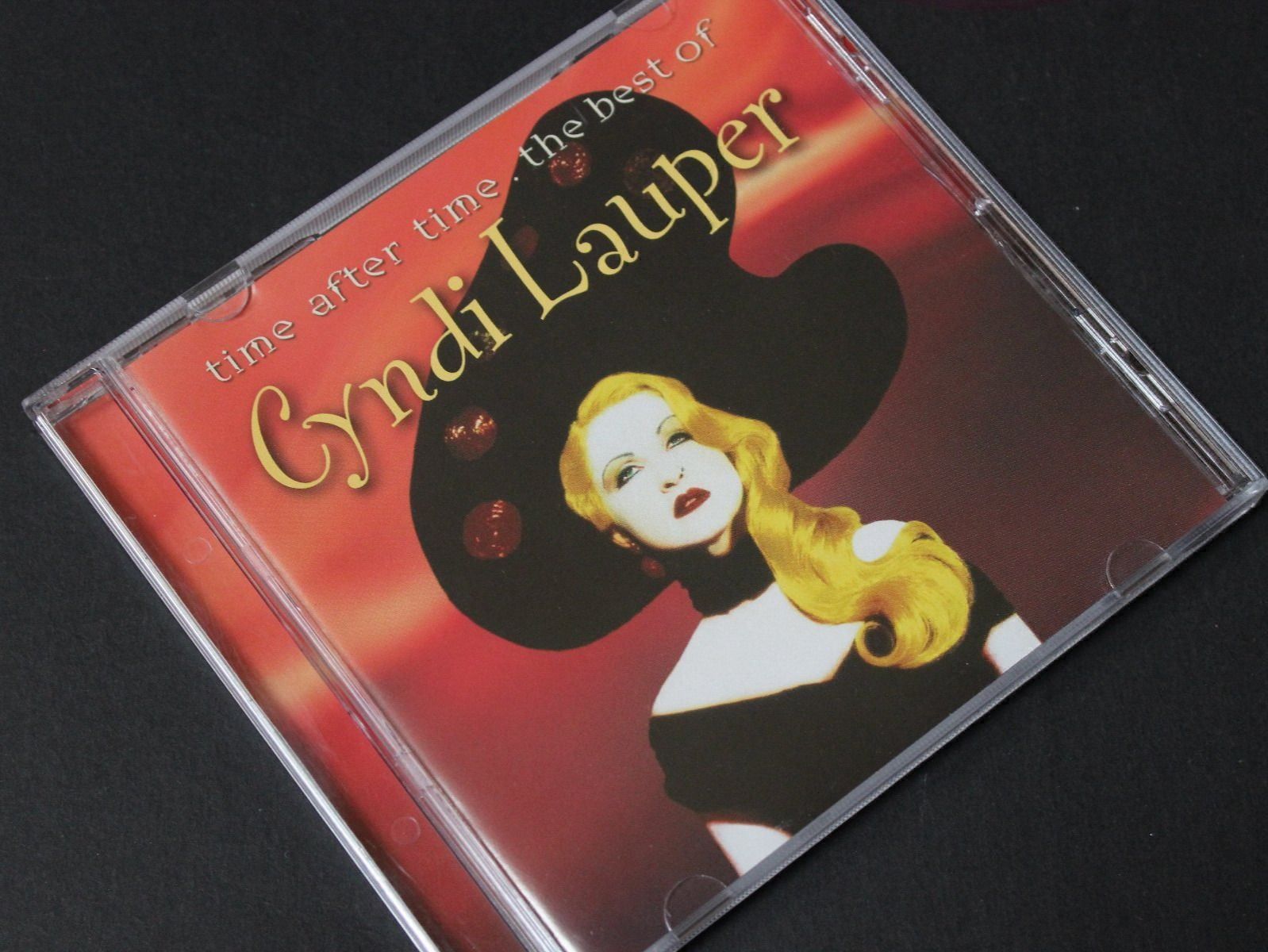 CDs: CYNDI LAUPER - TIME AFTER TIME: THE BEST... CD 2000 – Gebraucht aus Tübach von
