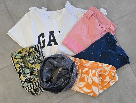 8er Set Shirts, Short, 2 Tücher Damen Gr.L