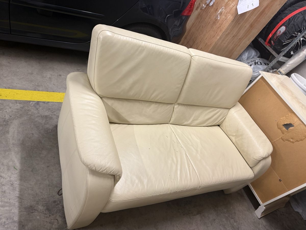 Sofas: 3/2/1er Sofa Ledersofa Beige – Gebraucht aus Kirchdorf AG von S.I.. 1