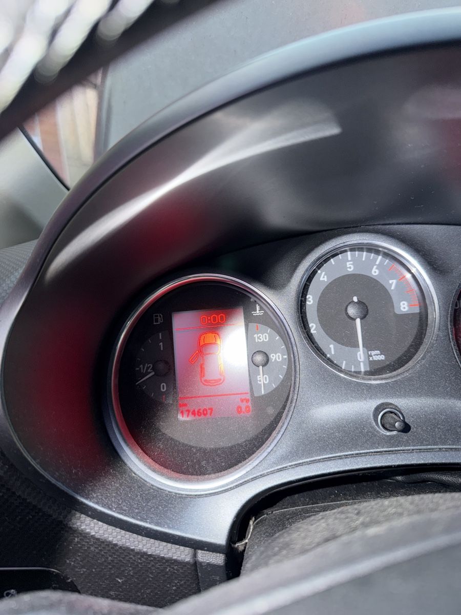 Tutti pezzi di ricambio auto: Seat Leon Teile Schlachten  – Usato da Geiss venduto da luk_cnw8 5