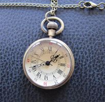 Hübsche Steampunk Umhängeuhr