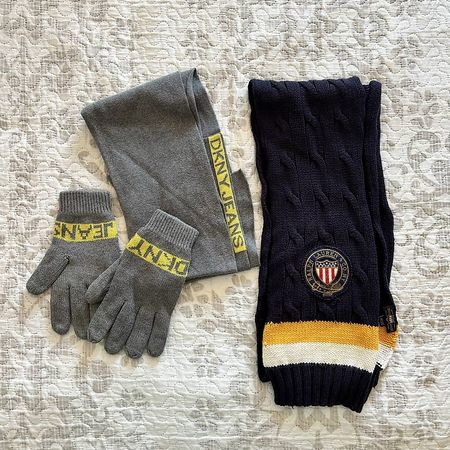 DKNY Handschuhe + Schal