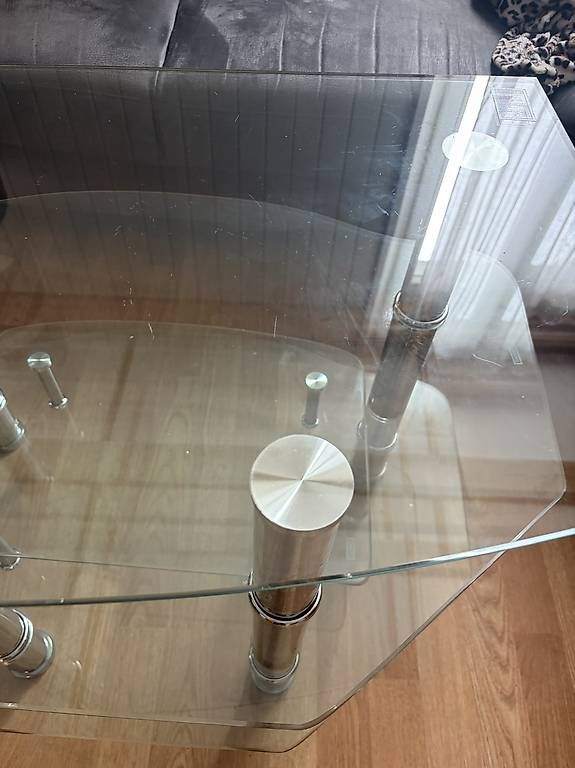 Tavoli: Glas-Wohnzimmertisch – Usato da Flamatt venduto da MelodieMay 3