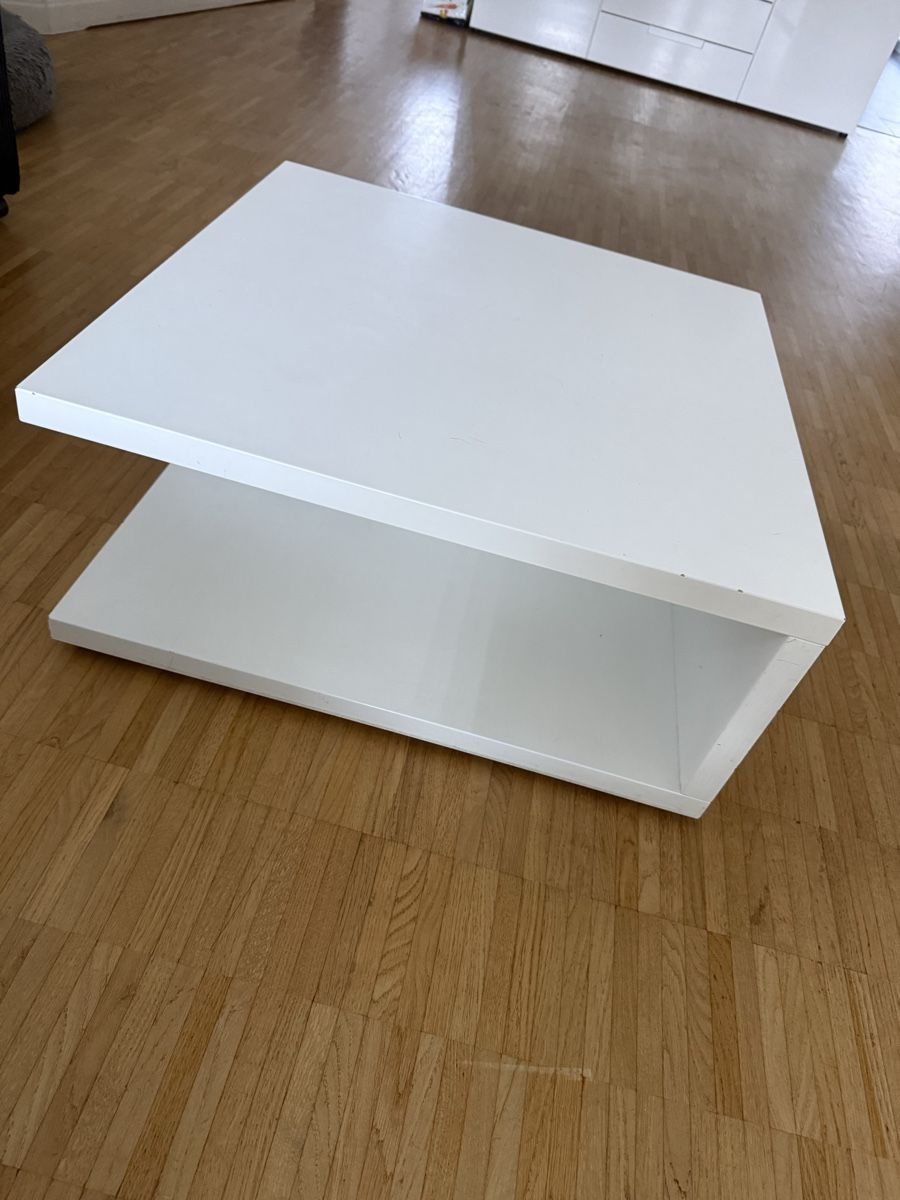 Tavoli: Couch-Tisch – Usato da Belp venduto da barbossa02 2