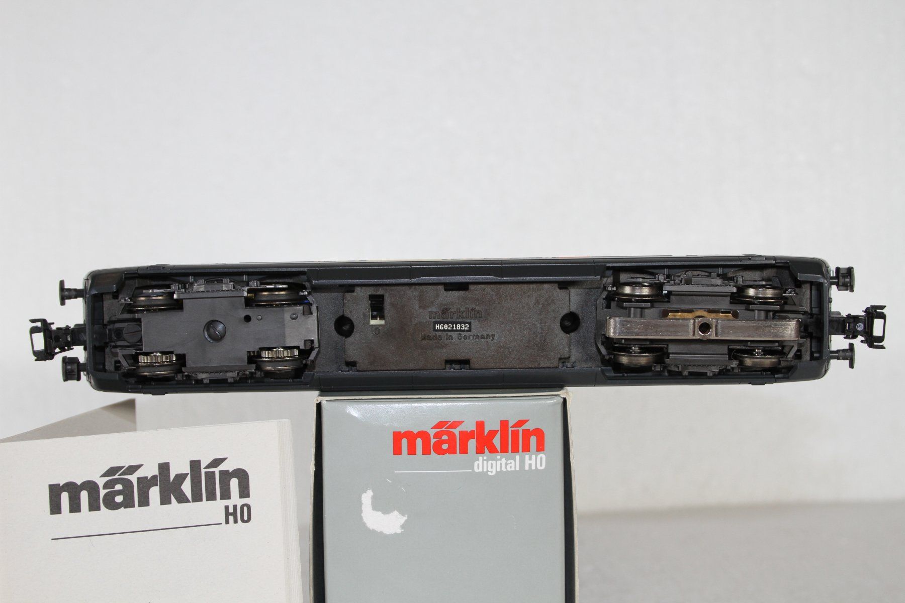 Märklin Modellini di ferrovie: Märklin 3751SBB Re 460 Heizer – Usato da Triesen venduto da gleis8 6