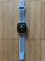 Apple iWatch series 4 Nike mit Sportarmband 
