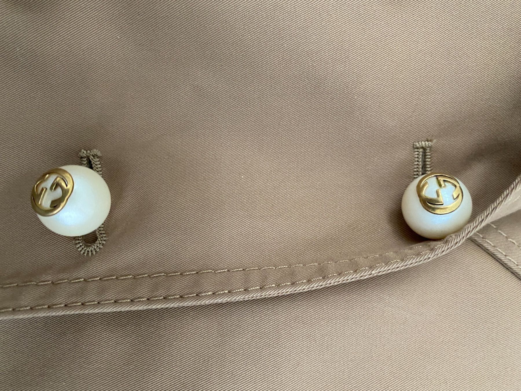 Gucci Cappotti: Gucci Trenchcoat Original – Usato da Ottikon venduto da Toca0 1