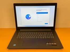 LENOVO	81AH 17.3" Laptop 4415U 8GB 1TB mit Windows 11