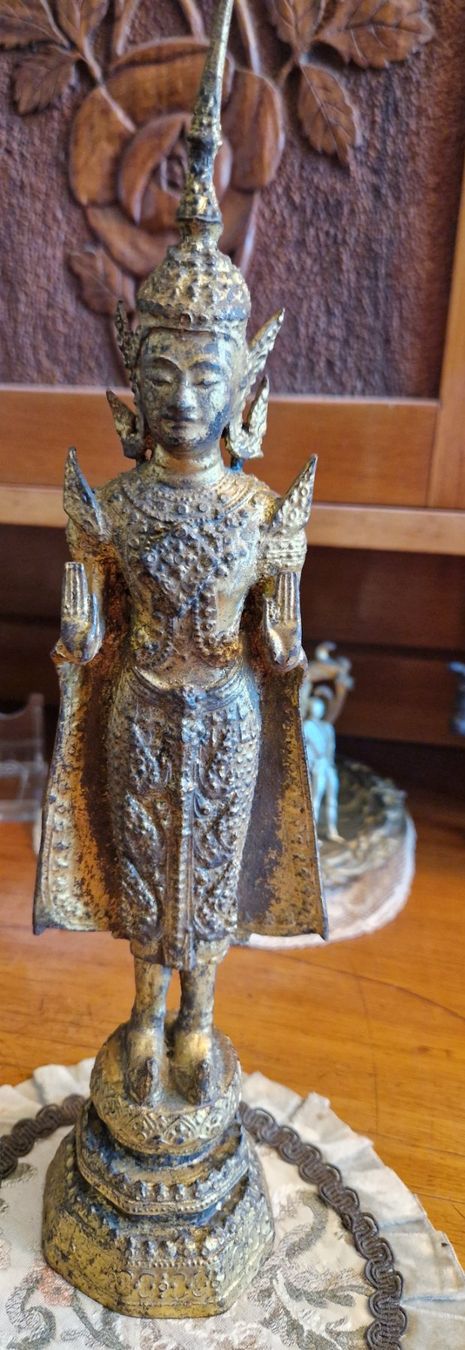 Statuette: antike Figur Buddha Thailand – Usato da Mörschwil venduto da antiksalon21