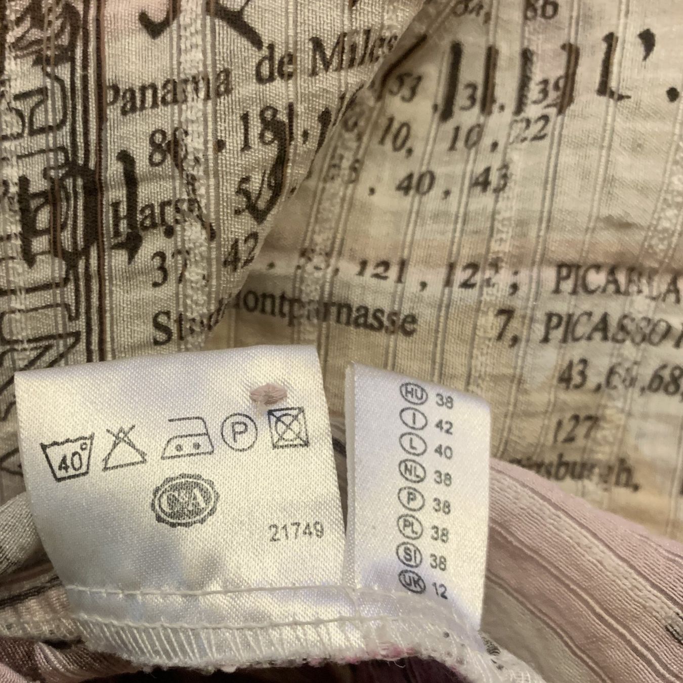 Camicette: Rosa Bluse mit grafischem Print – Usato da Chalais venduto da Decoarts.art 5